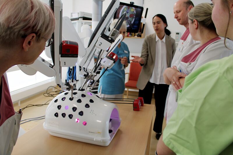 Roboter unterstützt bald im Operationssaal